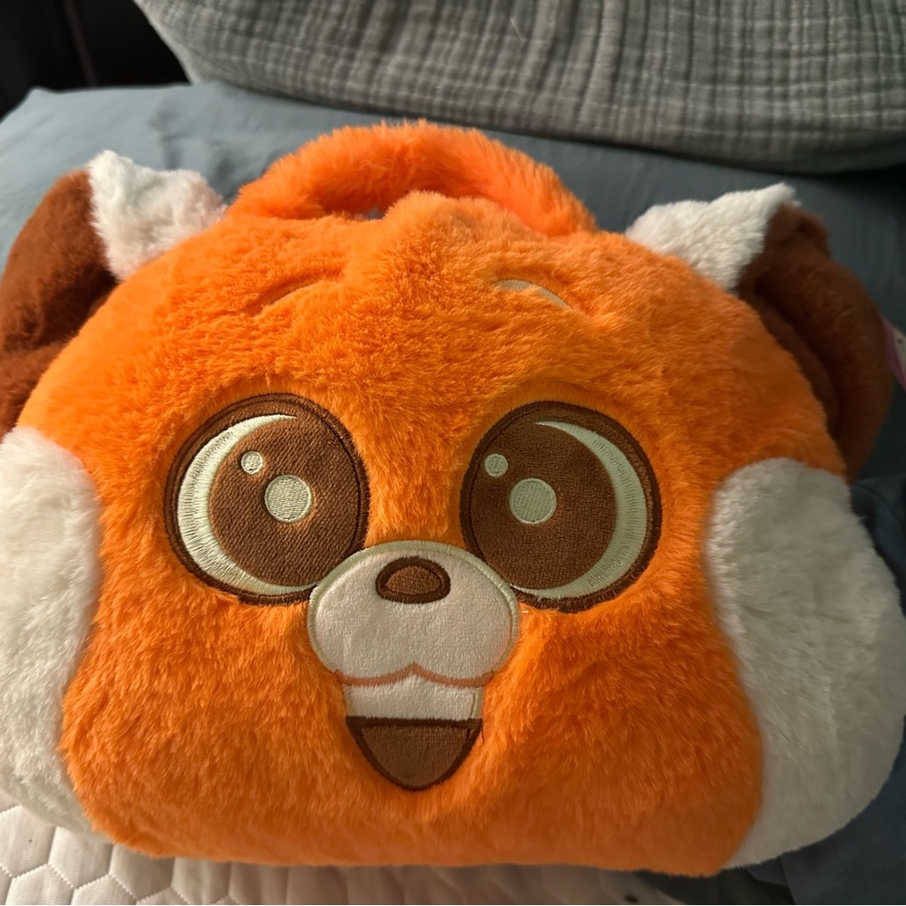 Turning Red pillow/blanket